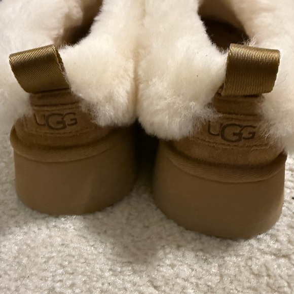 Cozy Tan Faux Fur Lined Women's Shoes - Picture 2 of 5